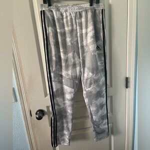 Camo Adidas joggers large